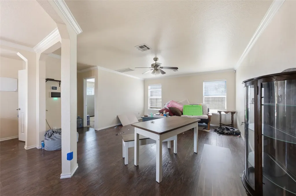214 Woodley Road Leander TX 78641