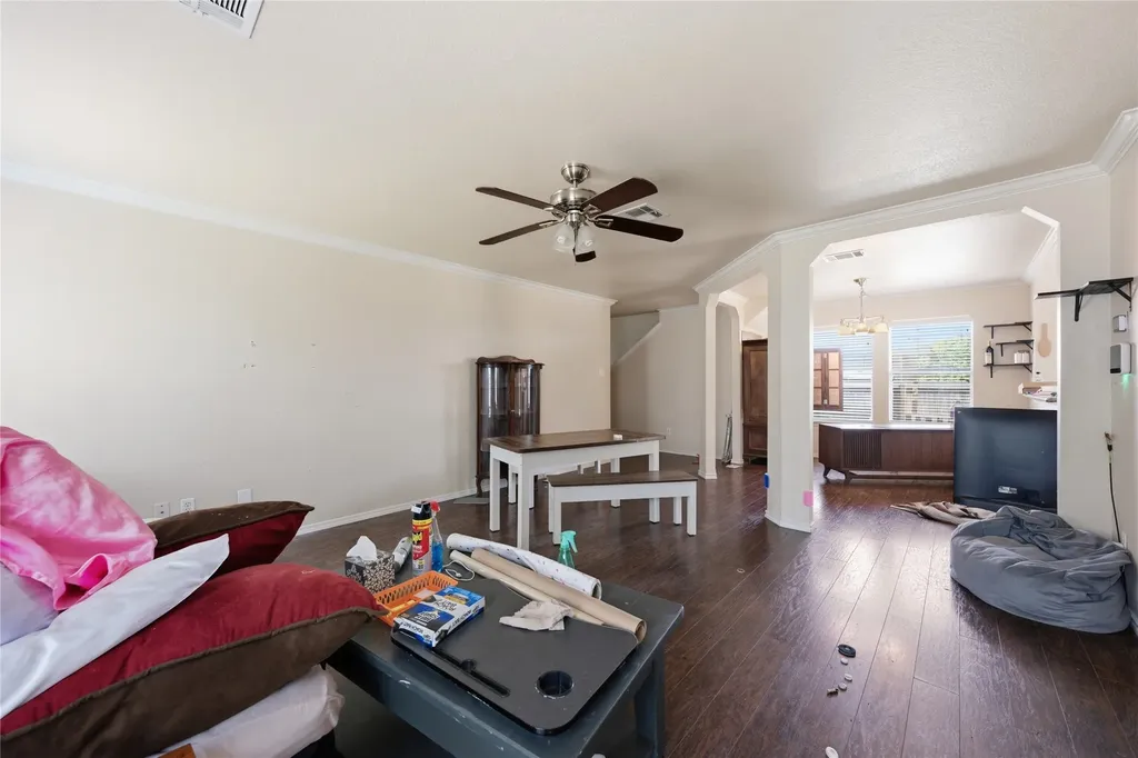 214 Woodley Road Leander TX 78641