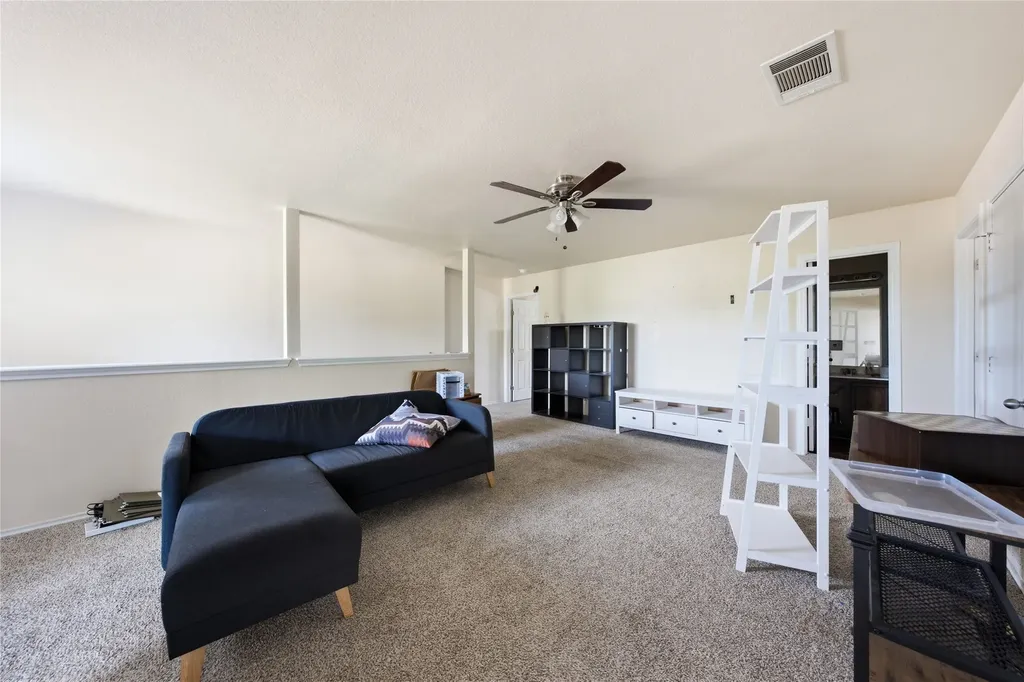 214 Woodley Road Leander TX 78641
