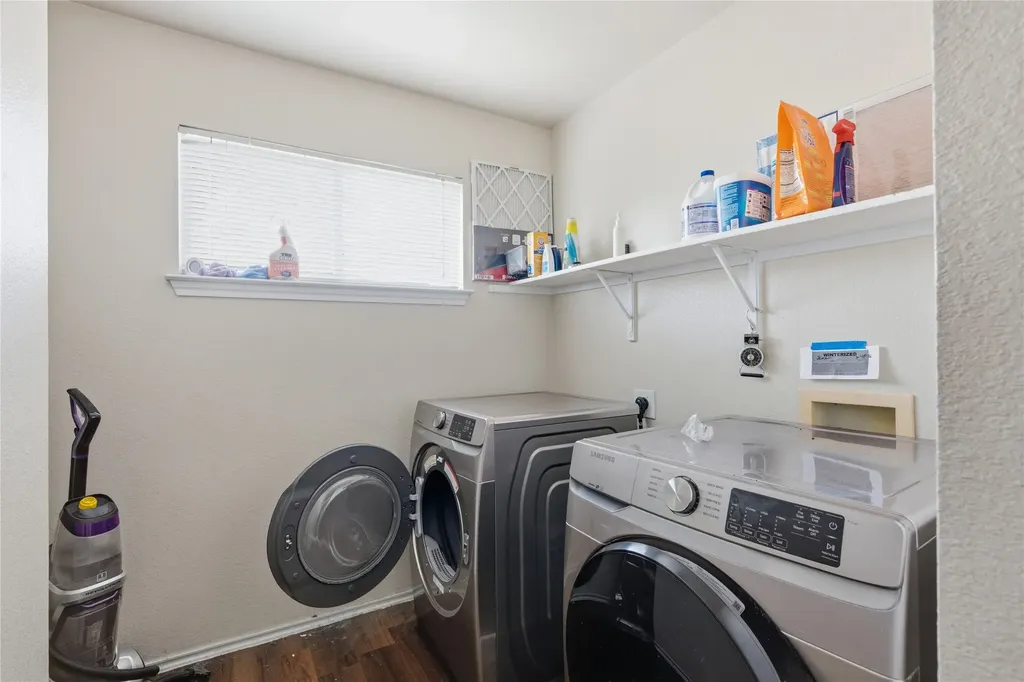 214 Woodley Road Leander TX 78641