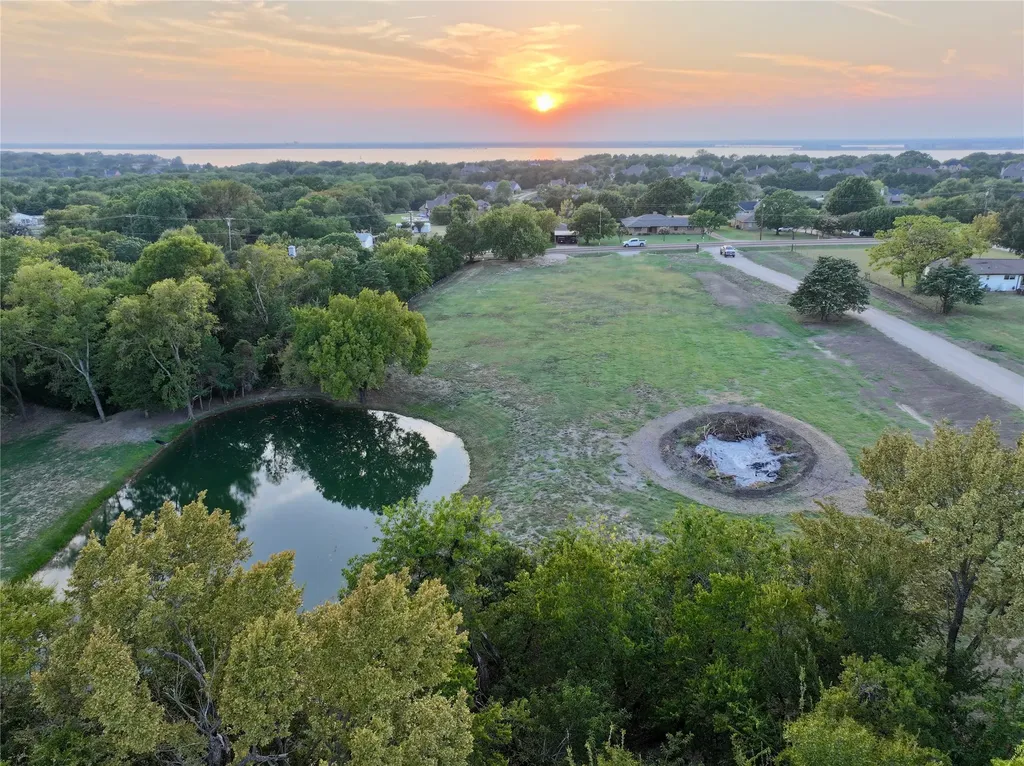 1204 Smirl Heath TX 75032