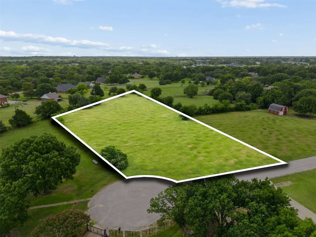 6 Lemon Cove Lucas TX 75002