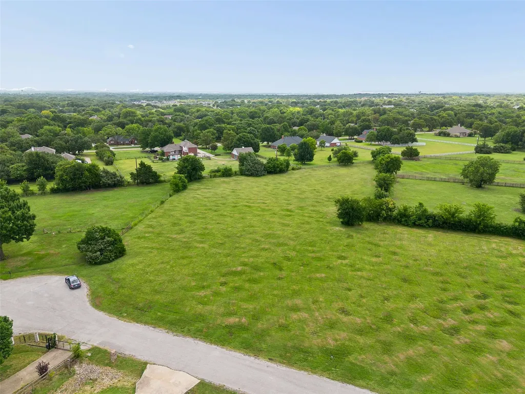 6 Lemon Cove Lucas TX 75002
