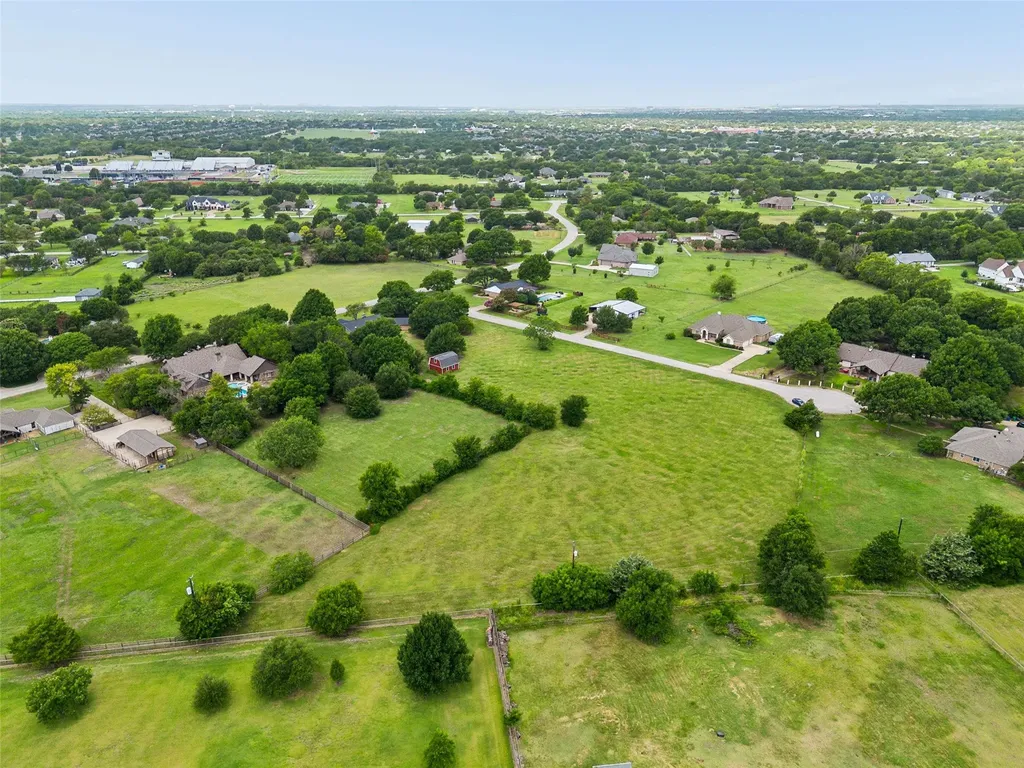 6 Lemon Cove Lucas TX 75002