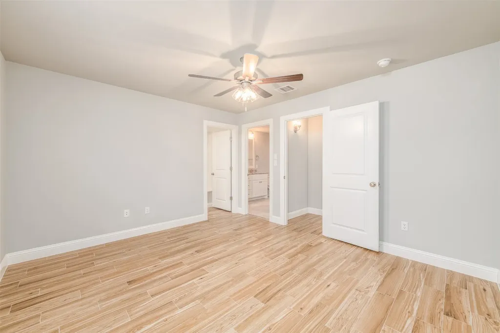 722 Rolling Terrace Circle Granbury TX 76049