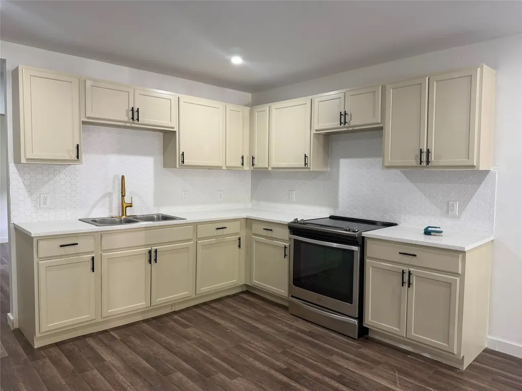 2910 Birmingham Avenue Dallas TX 75215