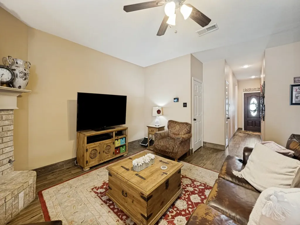 149 Roberts Drive Saginaw TX 76179