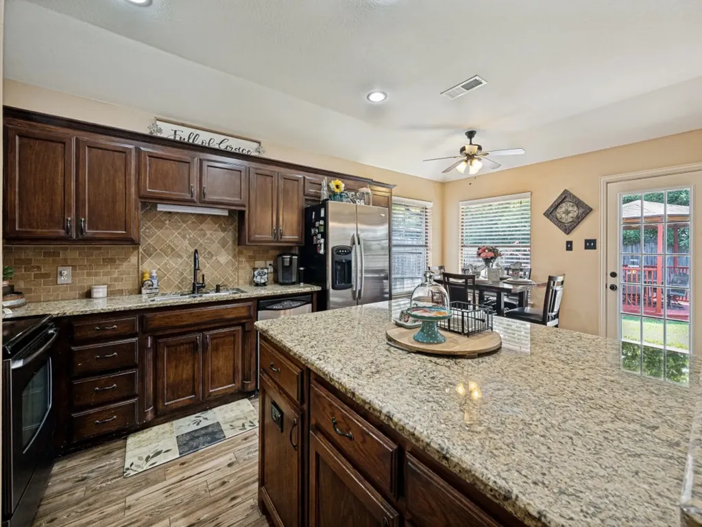 149 Roberts Drive Saginaw TX 76179