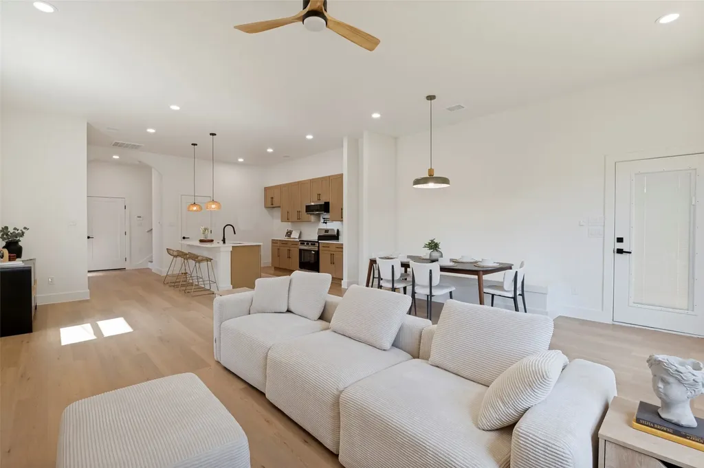 524 Tama Street Dallas TX 75203