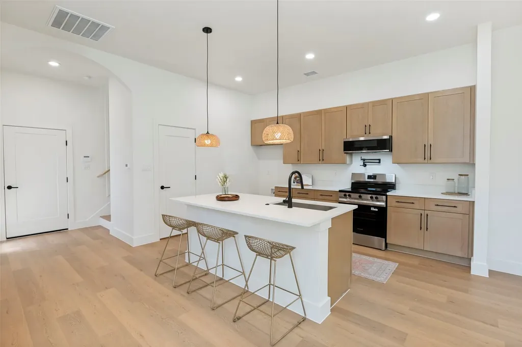 524 Tama Street Dallas TX 75203