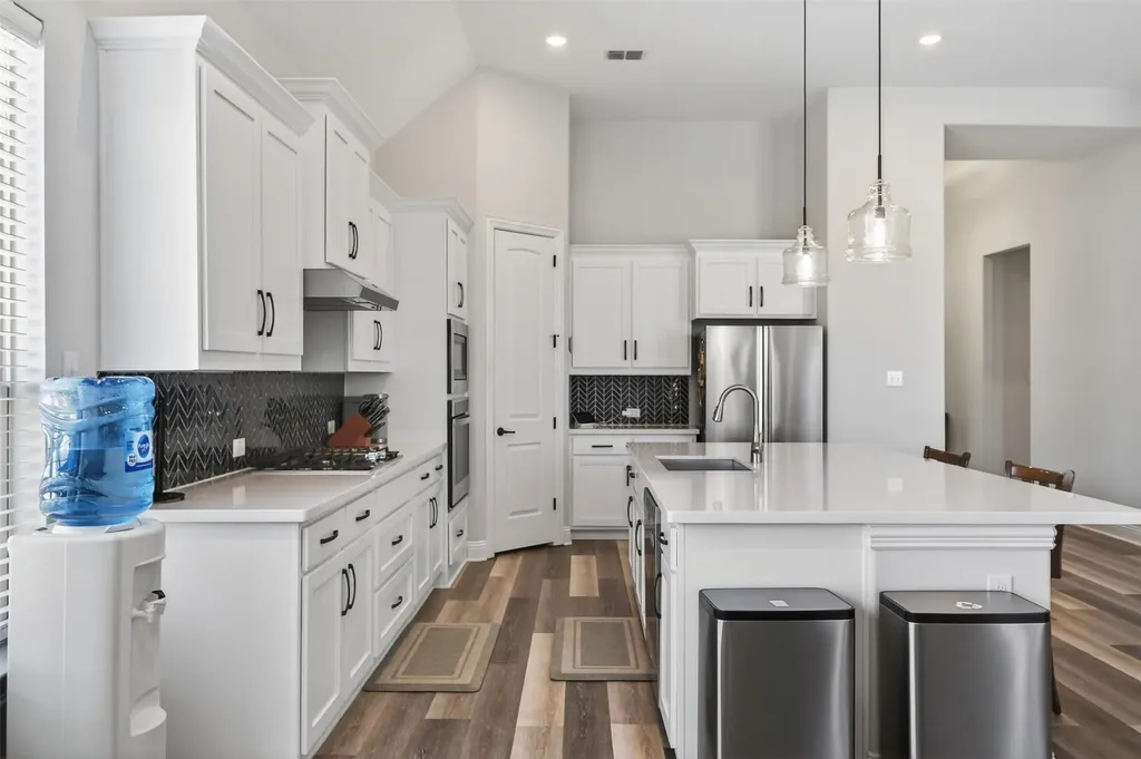 1700 Hamlet Drive Fort Worth TX 76052