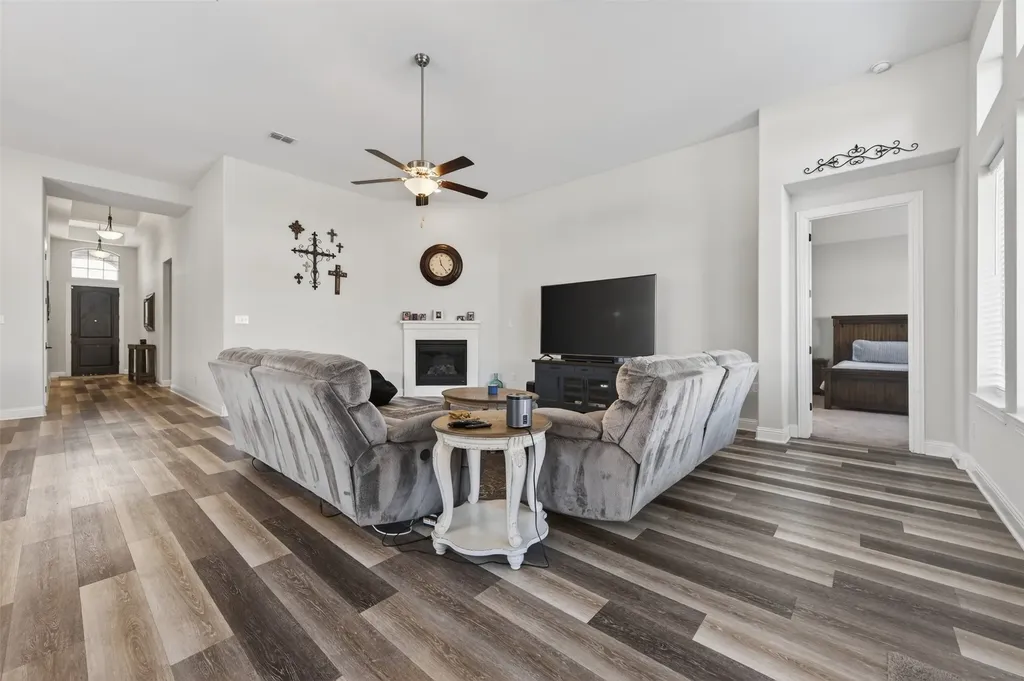 1700 Hamlet Drive Fort Worth TX 76052
