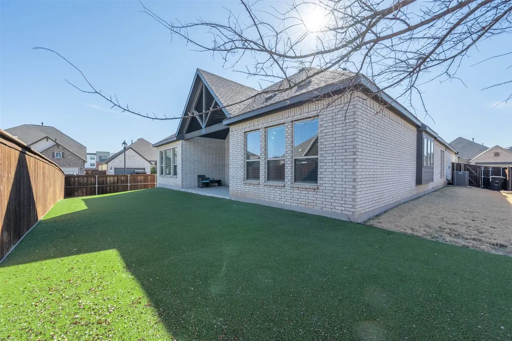 1700 Hamlet Drive Fort Worth TX 76052
