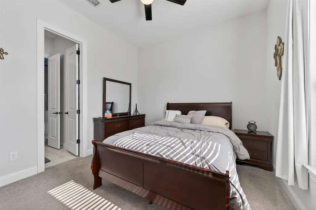 1700 Hamlet Drive Fort Worth TX 76052