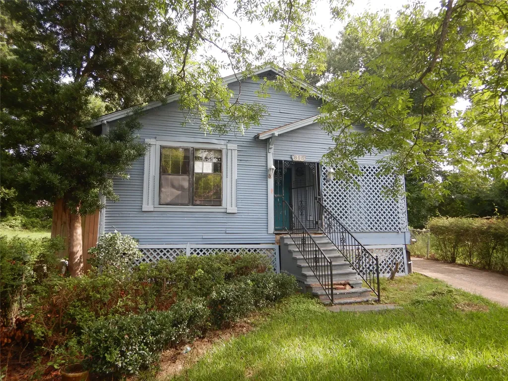 815 E 70th Street Shreveport LA 71106