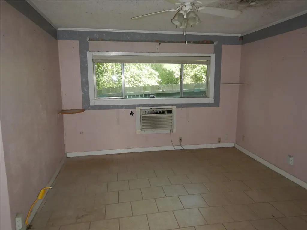 815 E 70th Street Shreveport LA 71106
