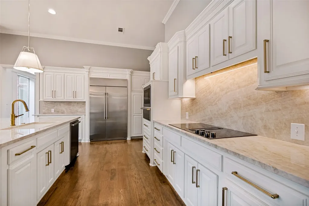 6022 Waggoner Drive Dallas TX 75230