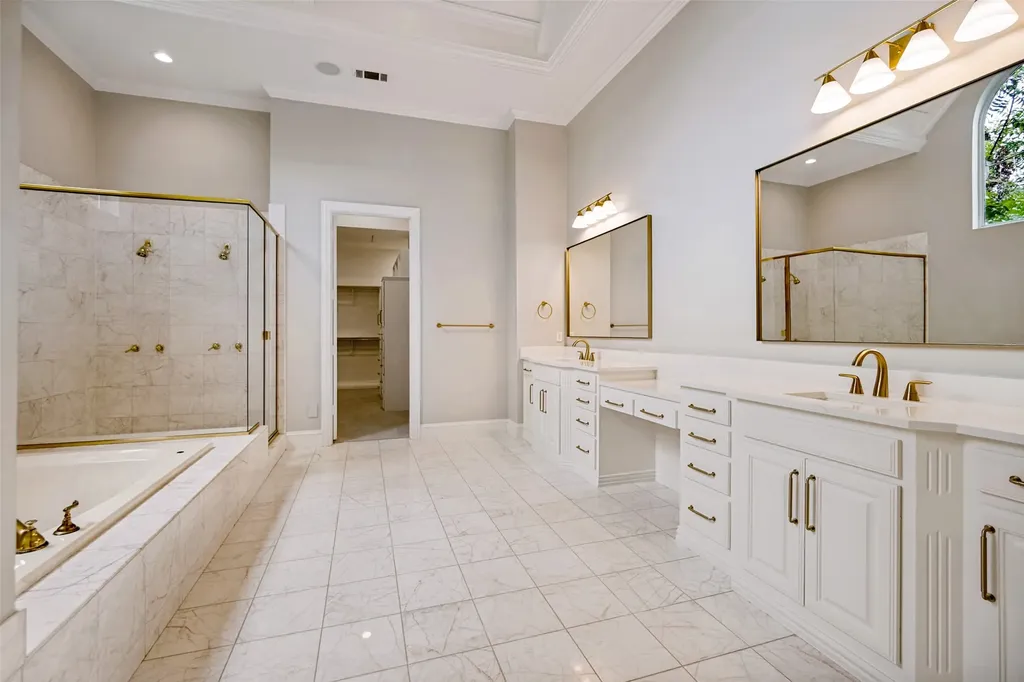 6022 Waggoner Drive Dallas TX 75230