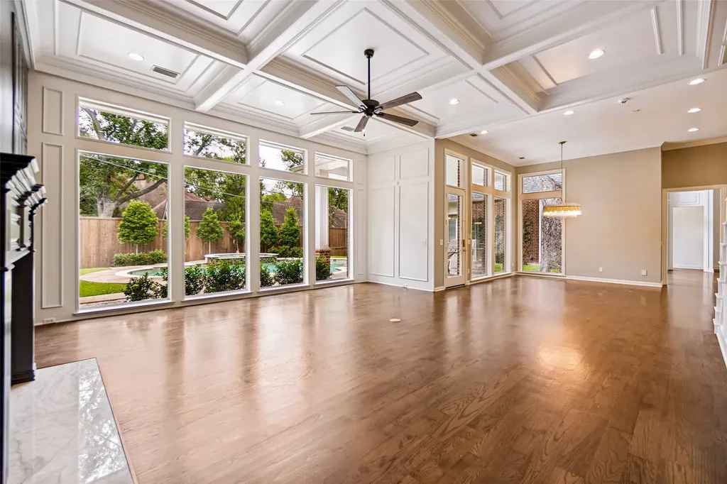 6022 Waggoner Drive Dallas TX 75230
