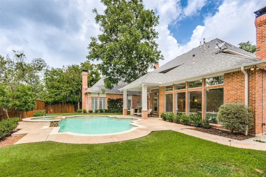 6022 Waggoner Drive Dallas TX 75230