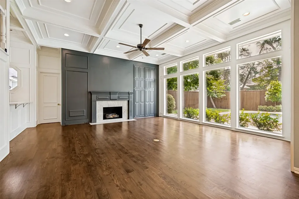 6022 Waggoner Drive Dallas TX 75230