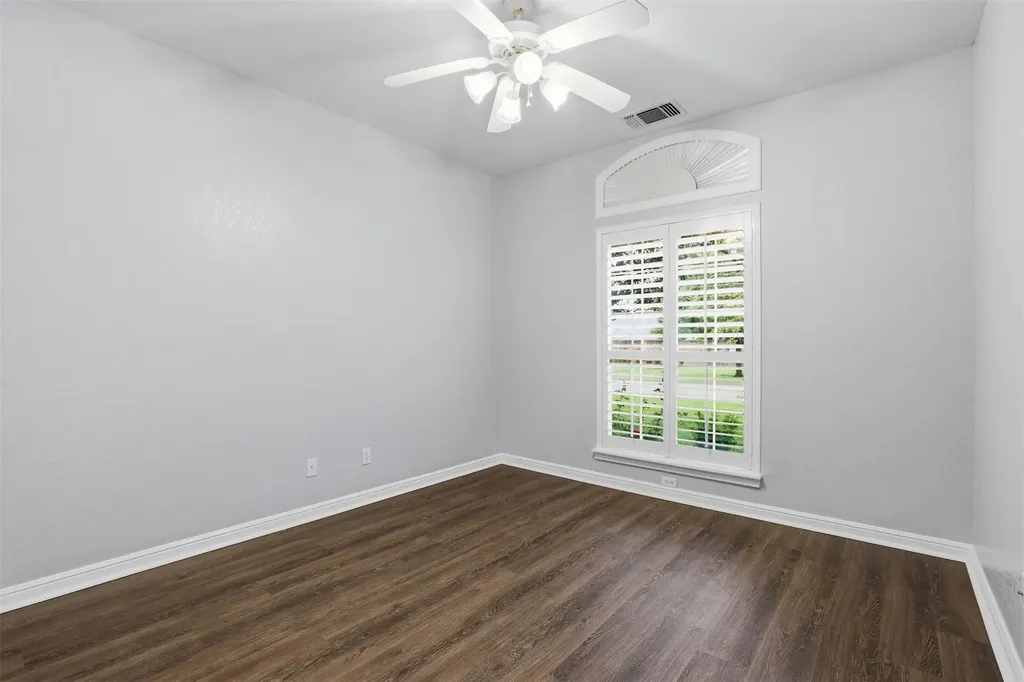 1404 Chaucer Drive Cleburne TX 76033