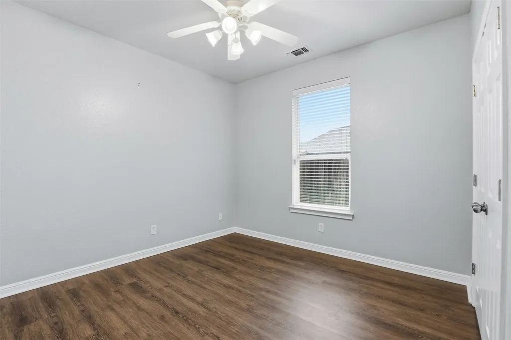 1404 Chaucer Drive Cleburne TX 76033