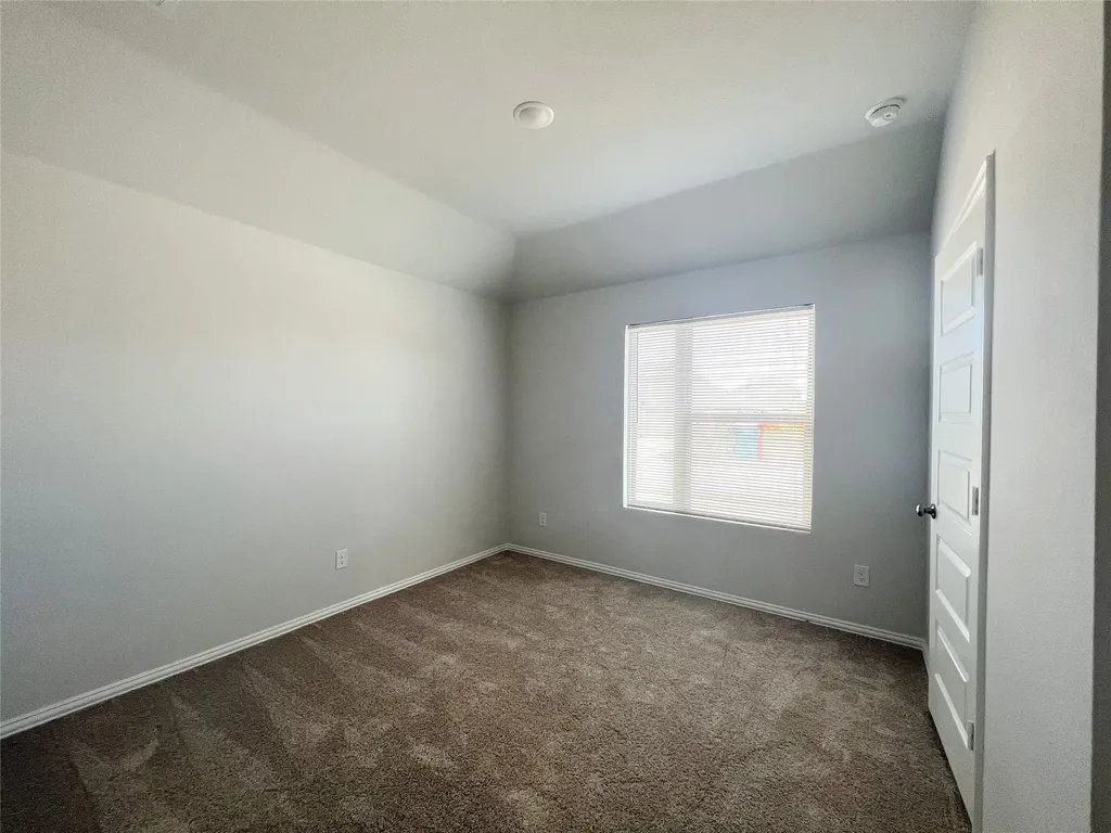 553 Meadow Run Drive Van Alstyne TX 75495