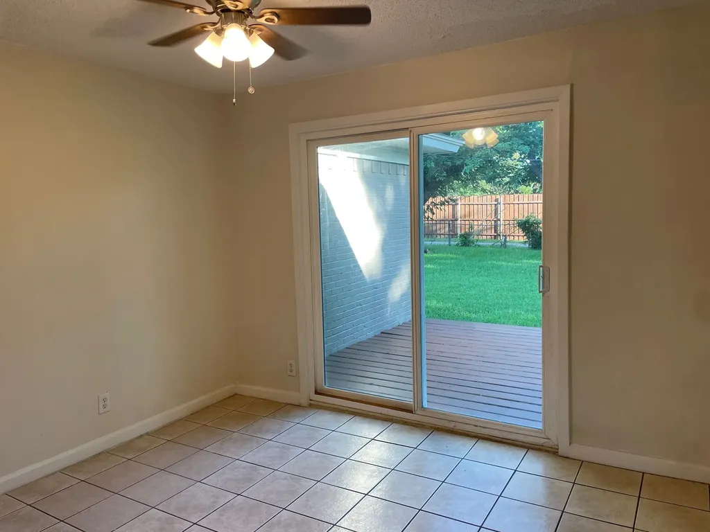 102 Roma Drive Garland TX 75041