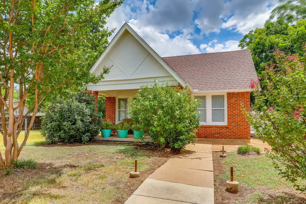 2529 Chicago Avenue Fort Worth TX 76103