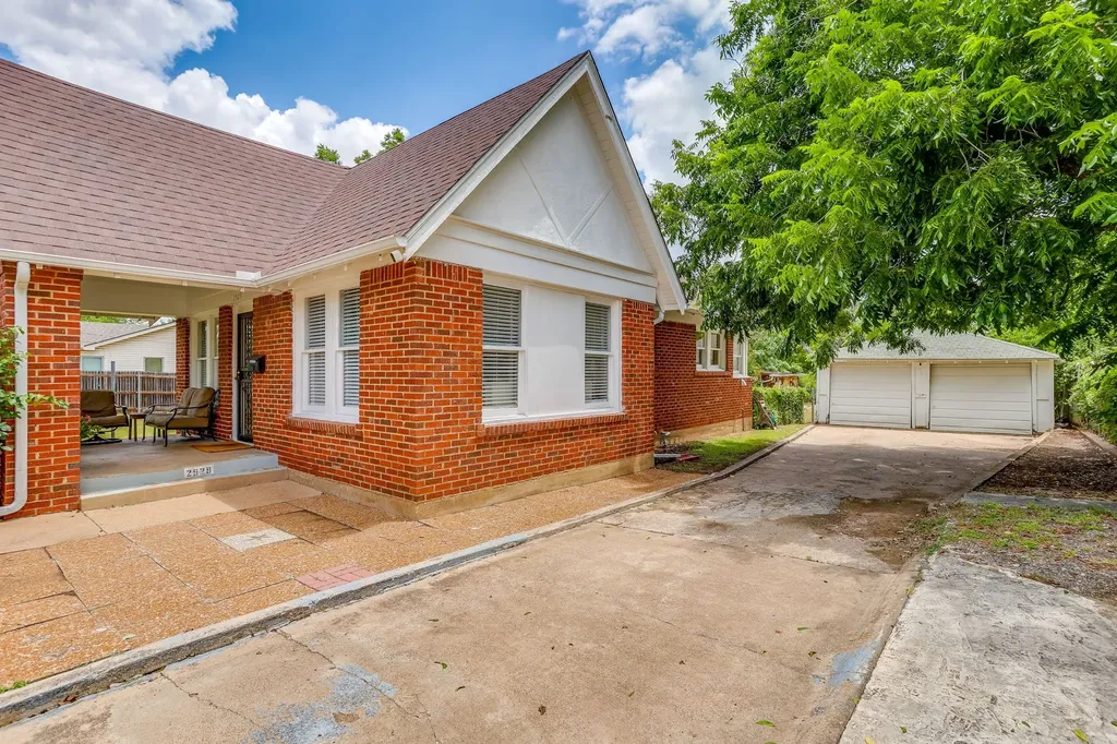2529 Chicago Avenue Fort Worth TX 76103