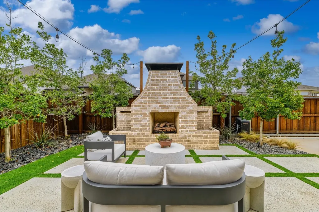 2262 Poppyvine Road Frisco TX 75033