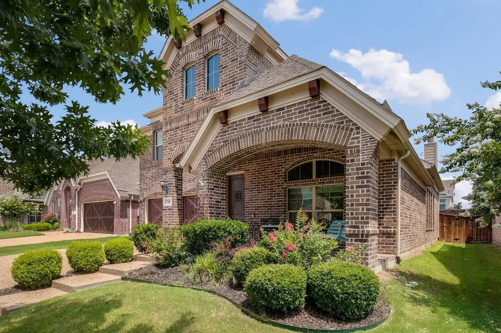 709 Auburn Court Savannah TX 76227