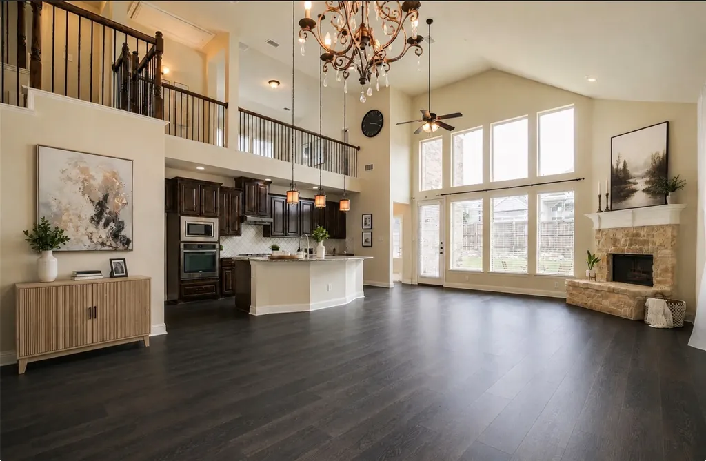709 Auburn Court Savannah TX 76227