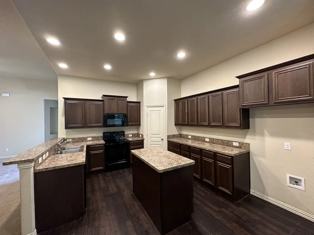 7420 Rose Crest Boulevard Forest Hill TX 76140