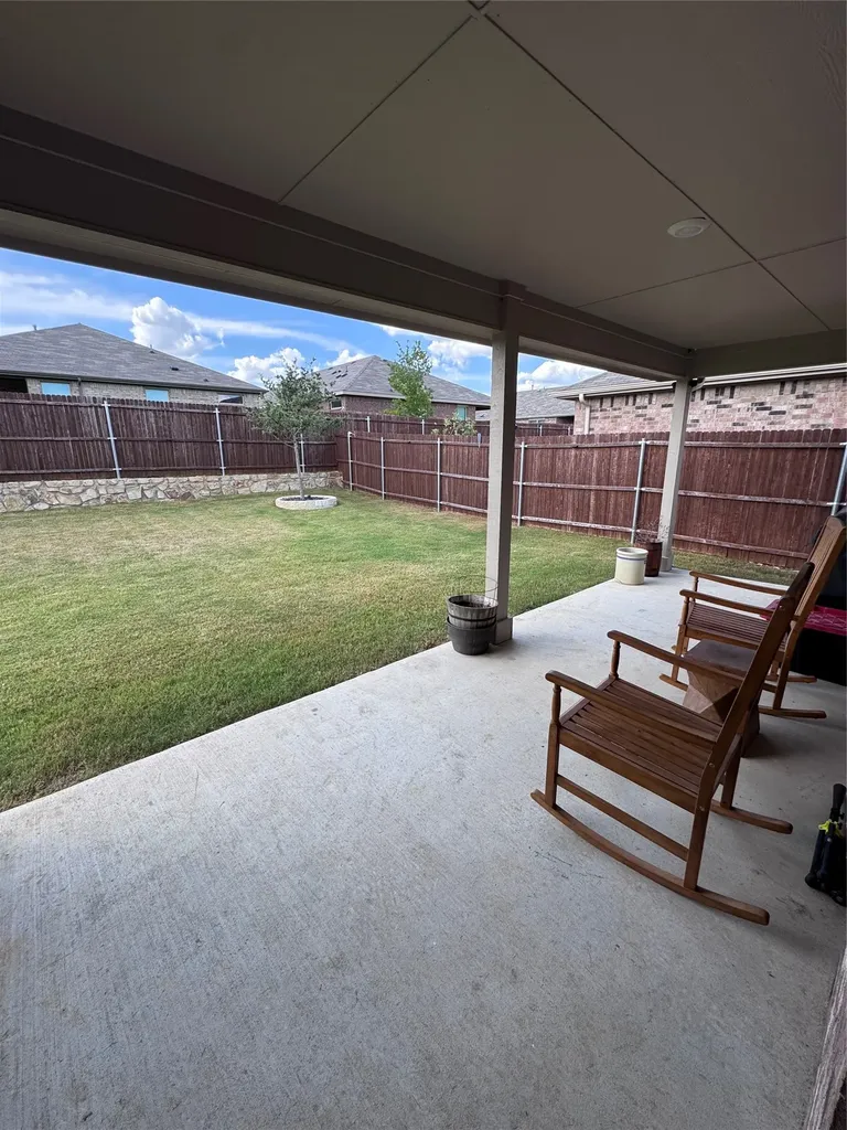 1908 Cookes Lane Cleburne TX 76033