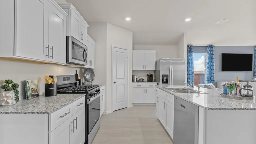 600 Smart Strike Trail Granbury TX 76049