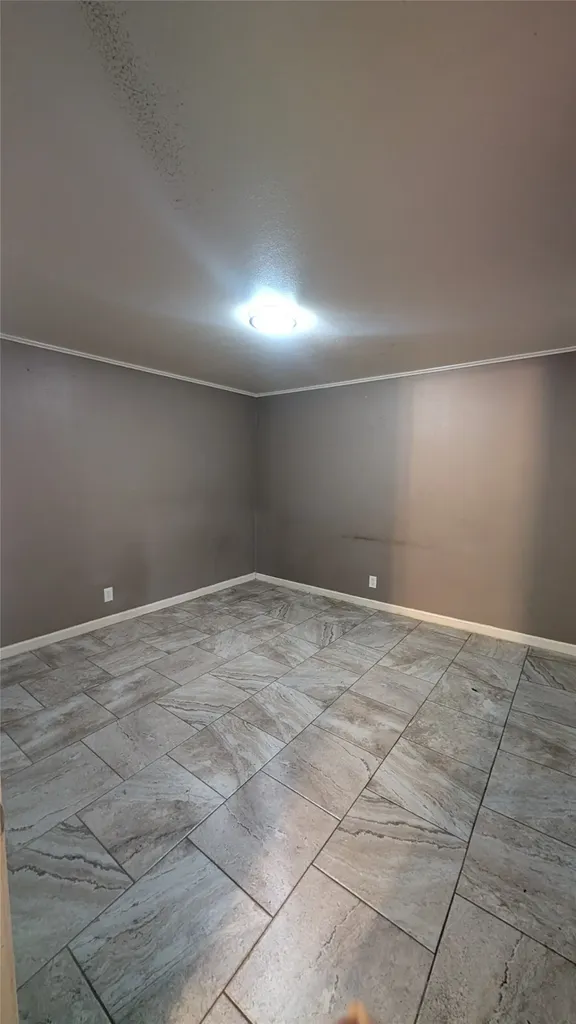 556 E Avenue J Grand Prairie TX 75050
