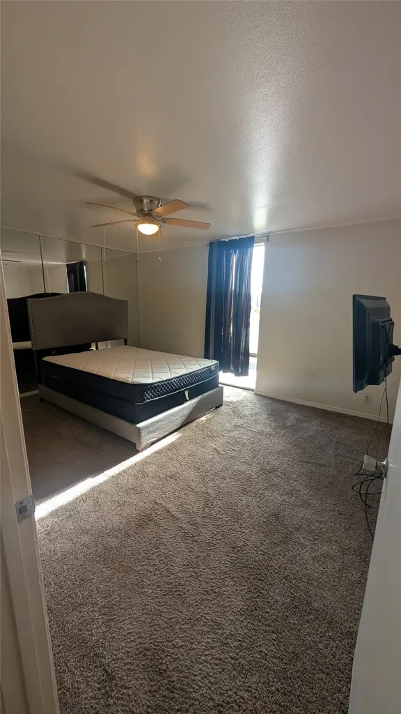 556 E Avenue J Grand Prairie TX 75050