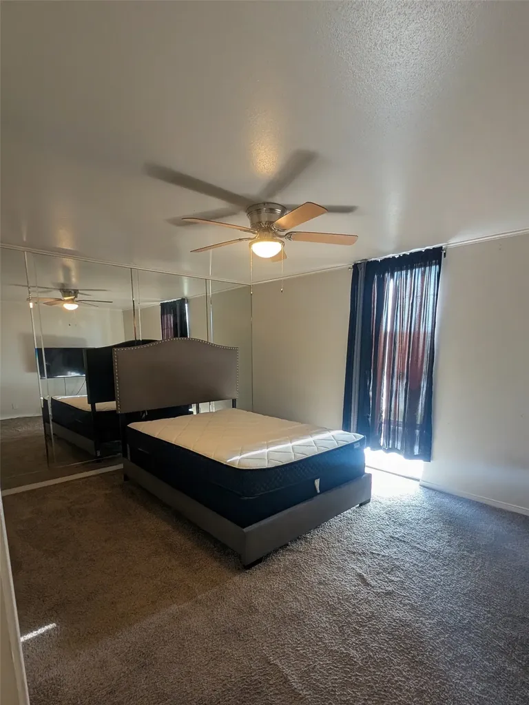 556 E Avenue J Grand Prairie TX 75050