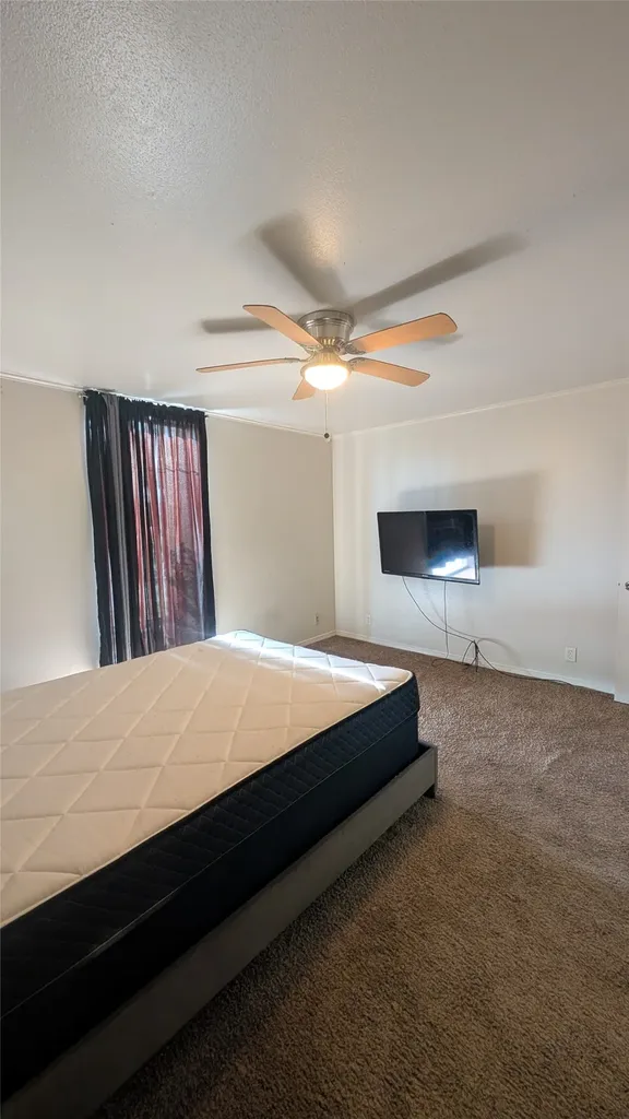 556 E Avenue J Grand Prairie TX 75050