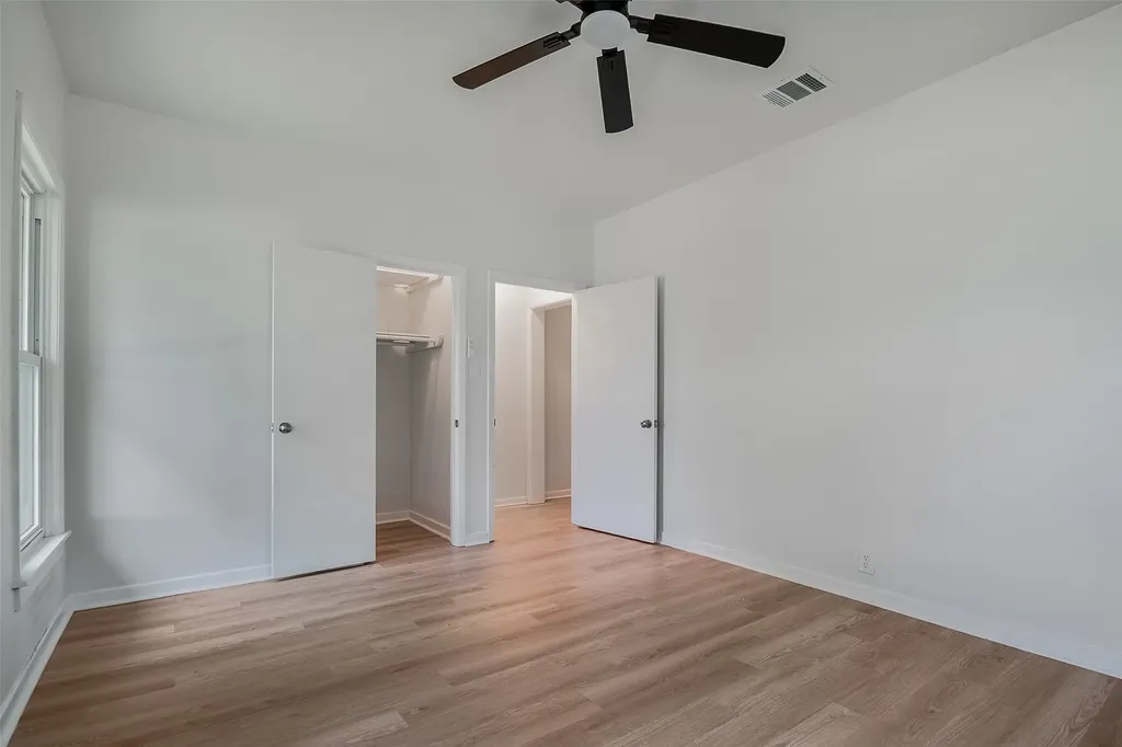 1421 S Scullin Avenue Denison TX 75020