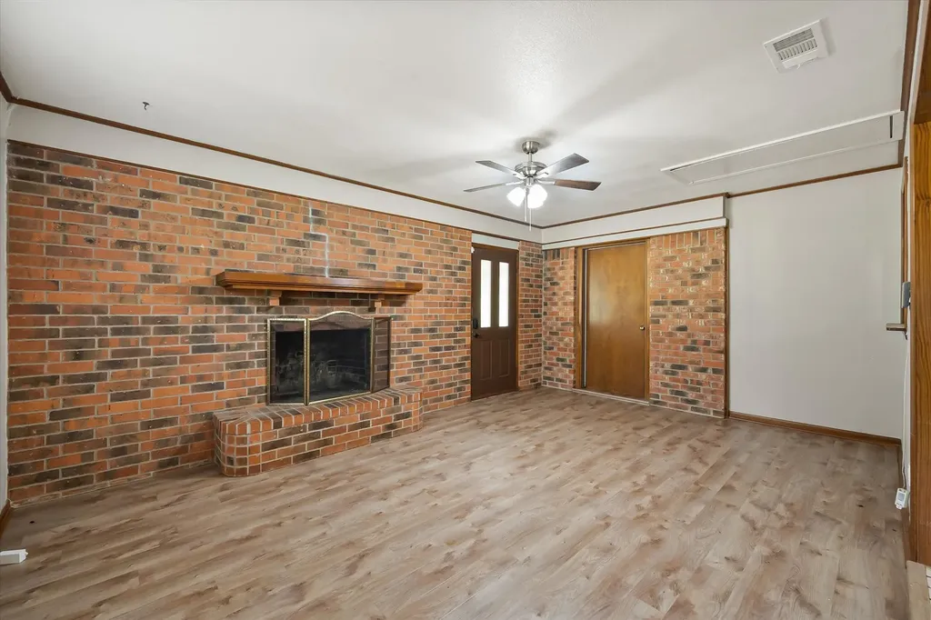 701 Kelly Street Fairfield TX 75840