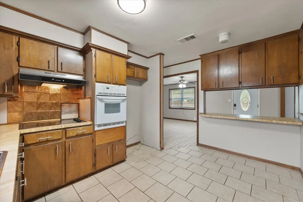 701 Kelly Street Fairfield TX 75840