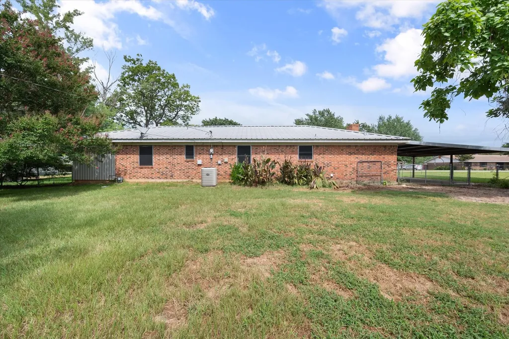 701 Kelly Street Fairfield TX 75840