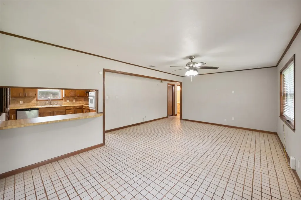 701 Kelly Street Fairfield TX 75840