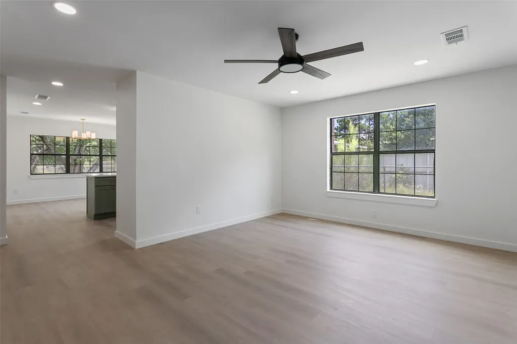 1346 S Reno Road Reno TX 76082