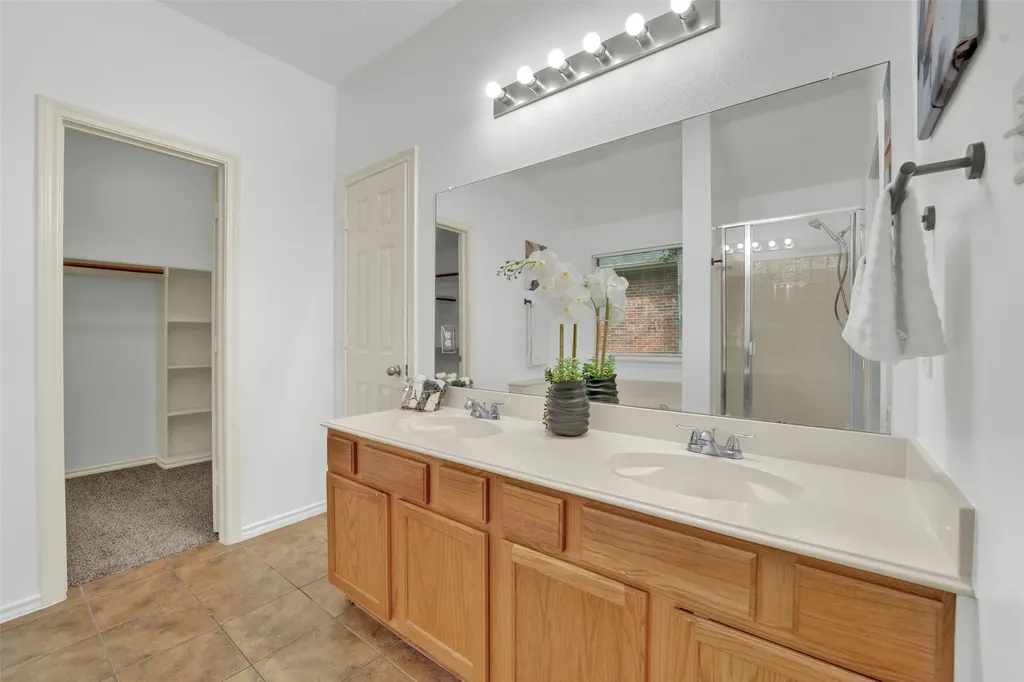 8210 Sailors Street Rowlett TX 75089