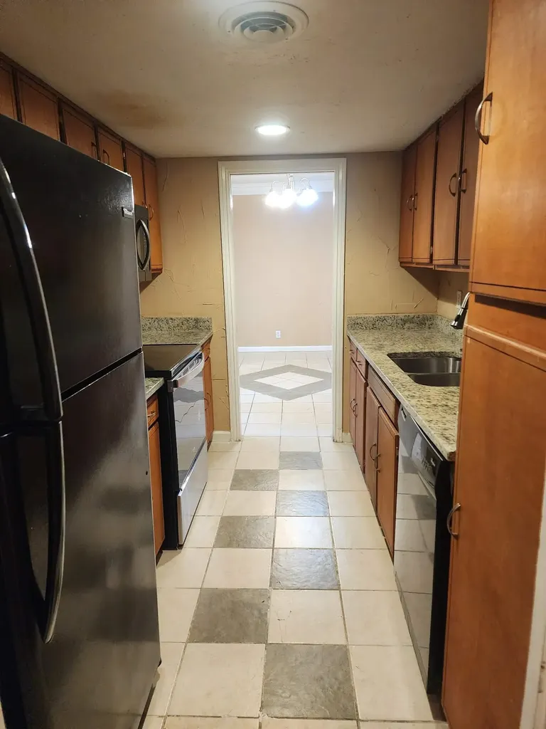 558 E Avenue J Grand Prairie TX 75050
