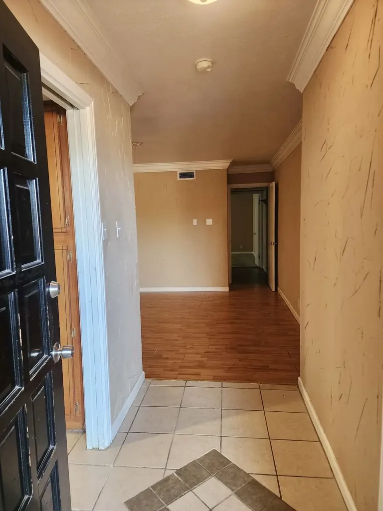 558 E Avenue J Grand Prairie TX 75050